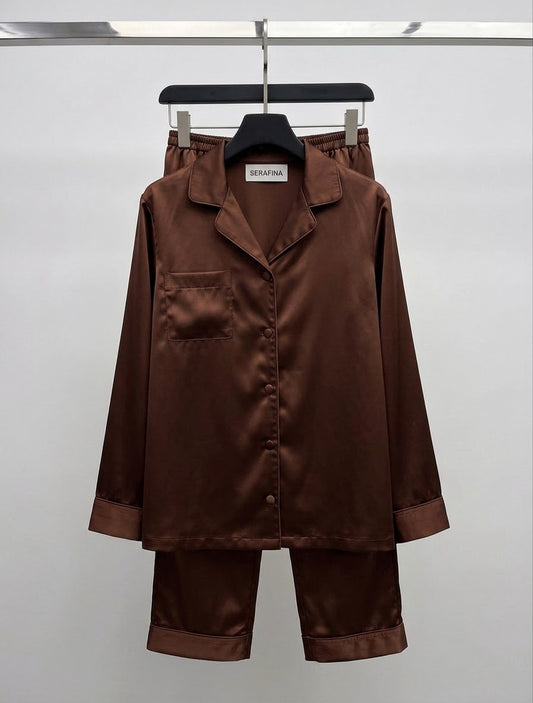 Pyjama en satin chocolat