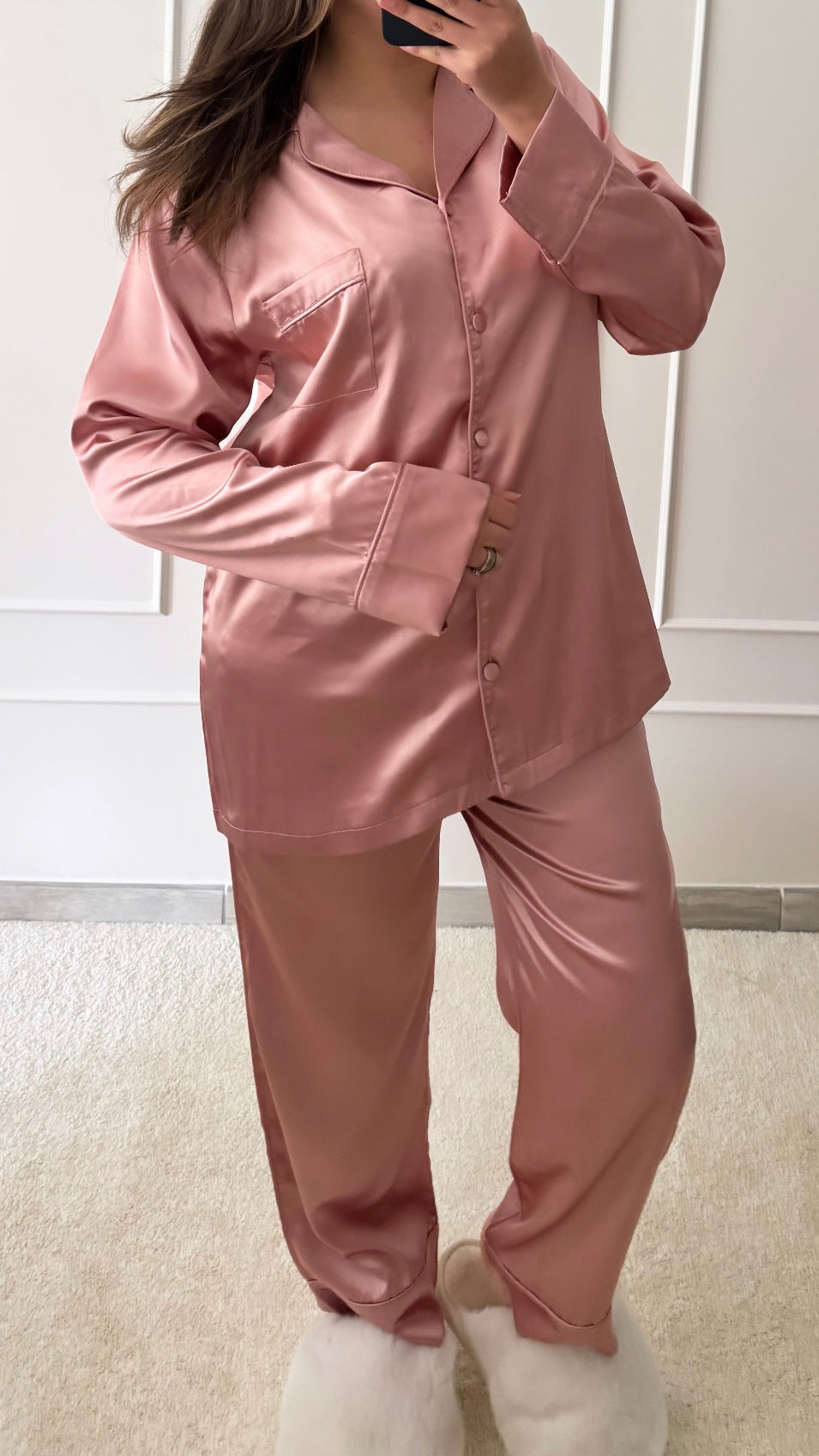 Pyjama en satin rose poudré